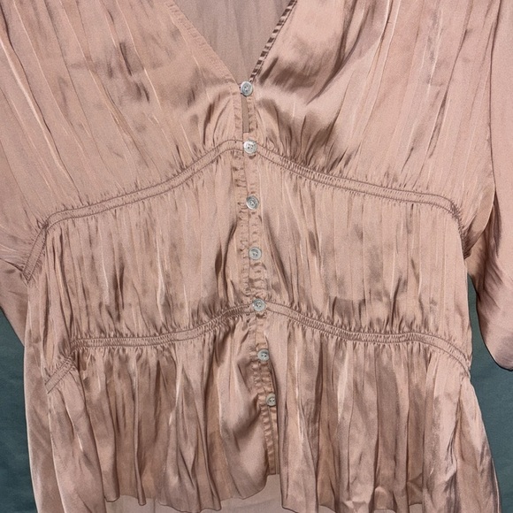 EUC Frame Pink Shirred V-Neck Blouse Size Large Retro 90s Vibe Fire Rose Summer - Picture 3 of 6